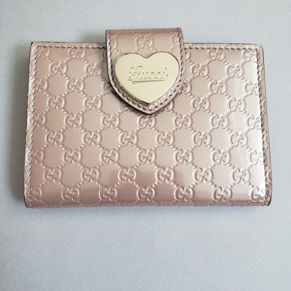 Gucci Heart MicroGuccissima Patent Leather Card Holder | Pink | Rose - Picture 2 of 12